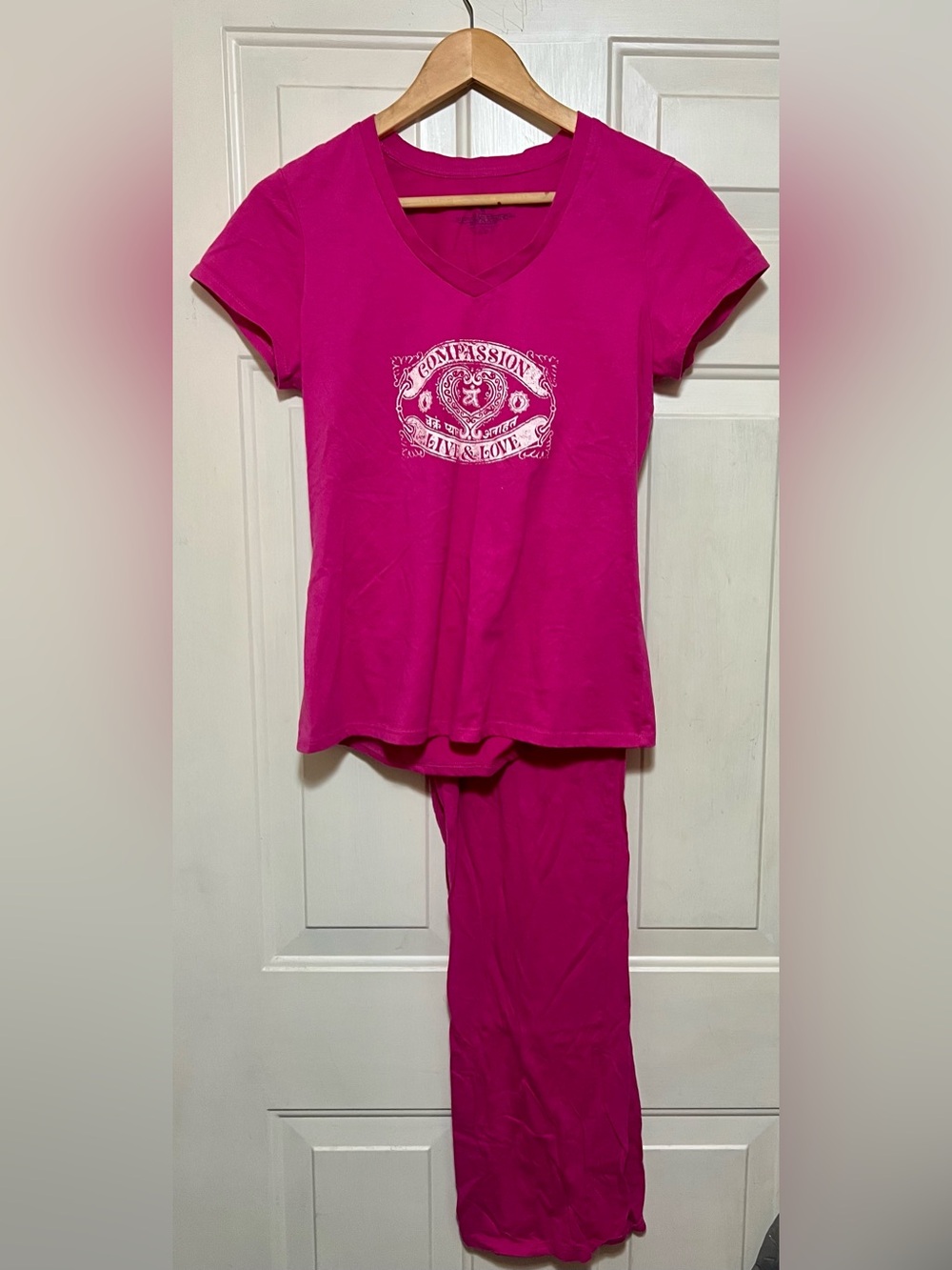 Lucky Brand Pink Lounge Set  Medium Graphic Tee & Pocket Lounge Pants Pajama Set